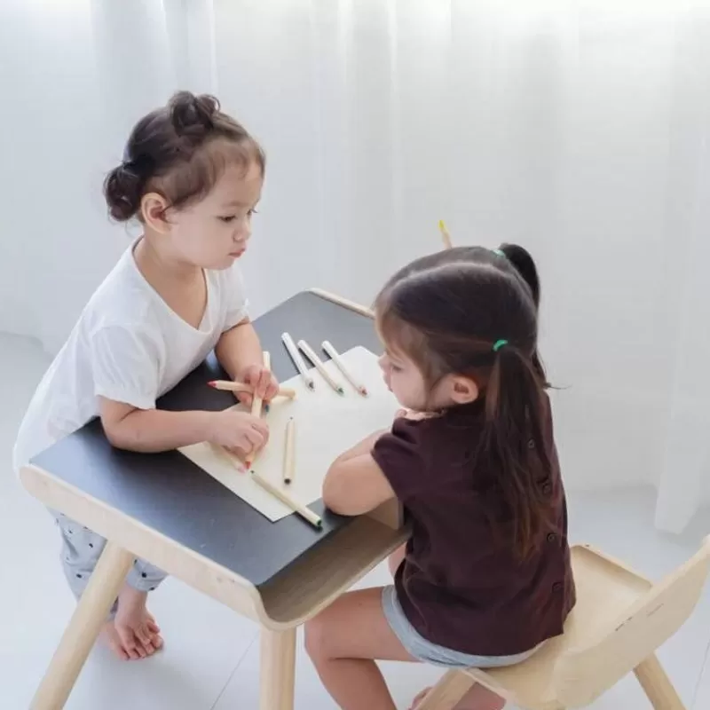 Plan Toys Silla Pequena - ^ Escritorios, Mesas Y Sillas